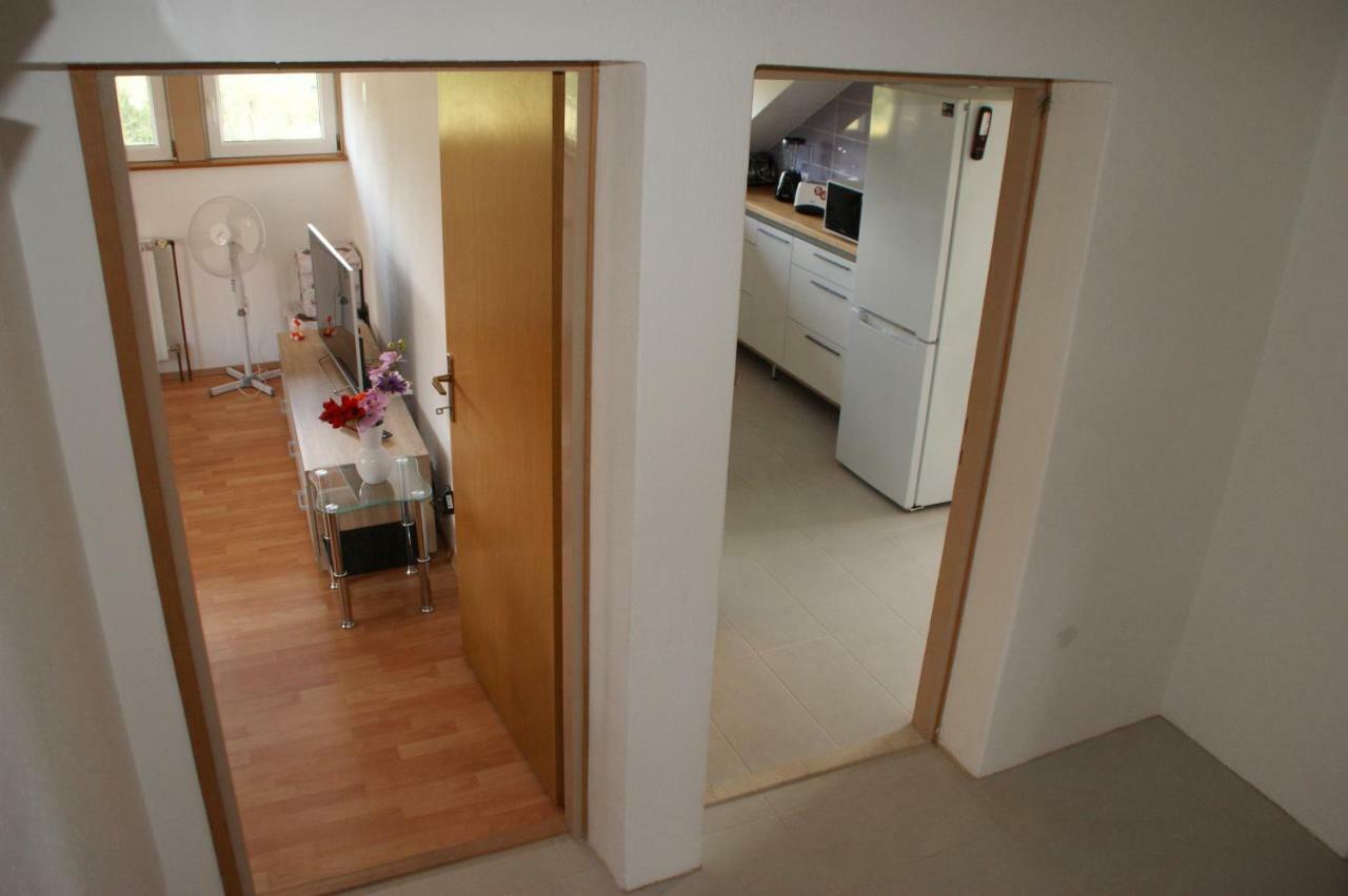 Apartman "Bogut" スルニュ エクステリア 写真